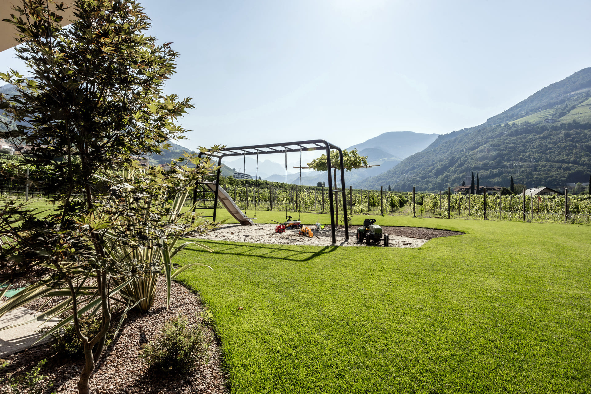 Bauernhof mit Spielplatz in Bozen - Luxuriöse Ferienwohnungen