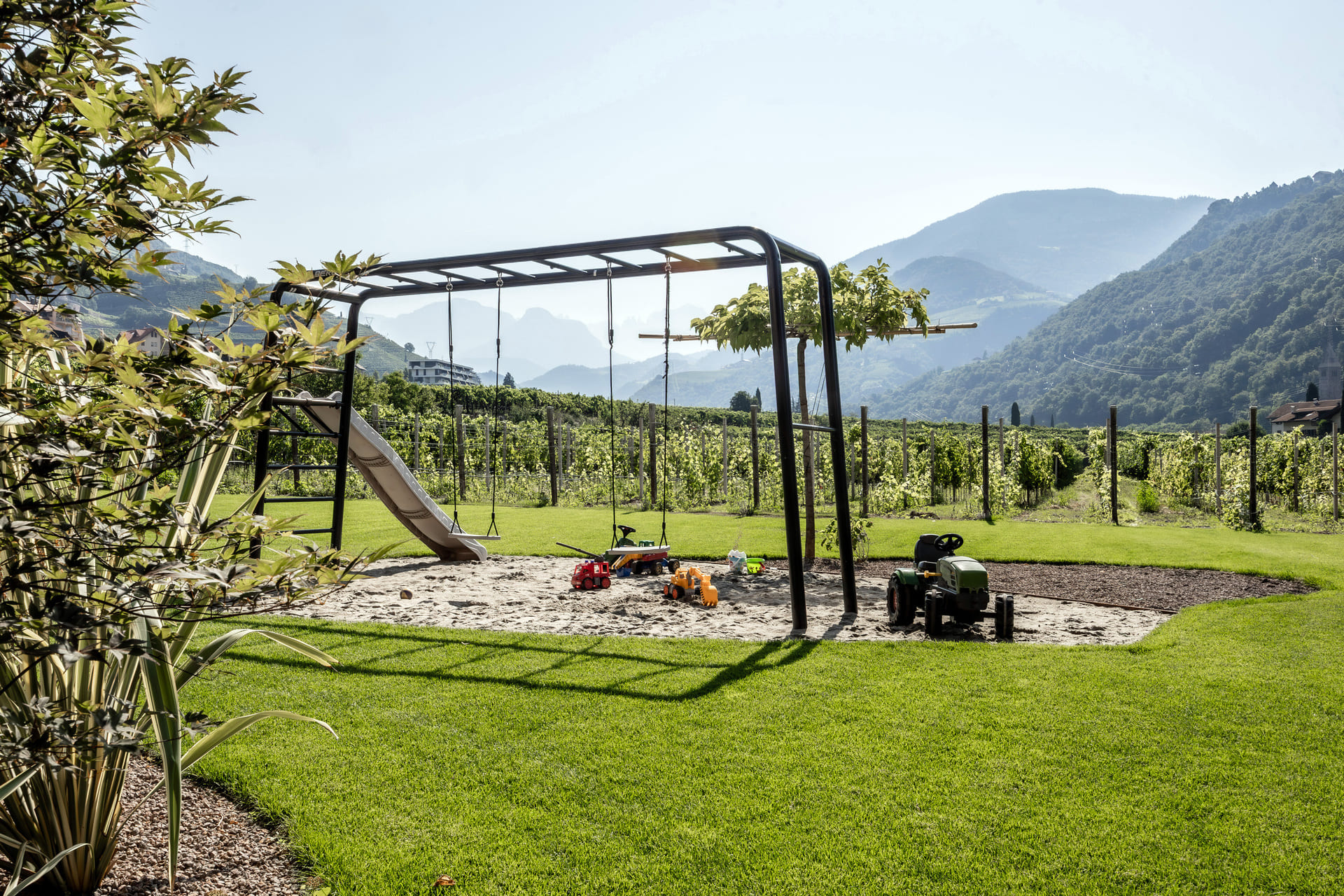 Bauernhof mit Spielplatz in Bozen - Luxuriöse Ferienwohnungen